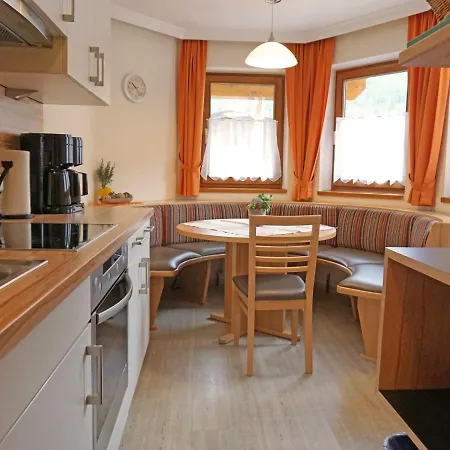 Leiter-1 By Interhome Apartmán *